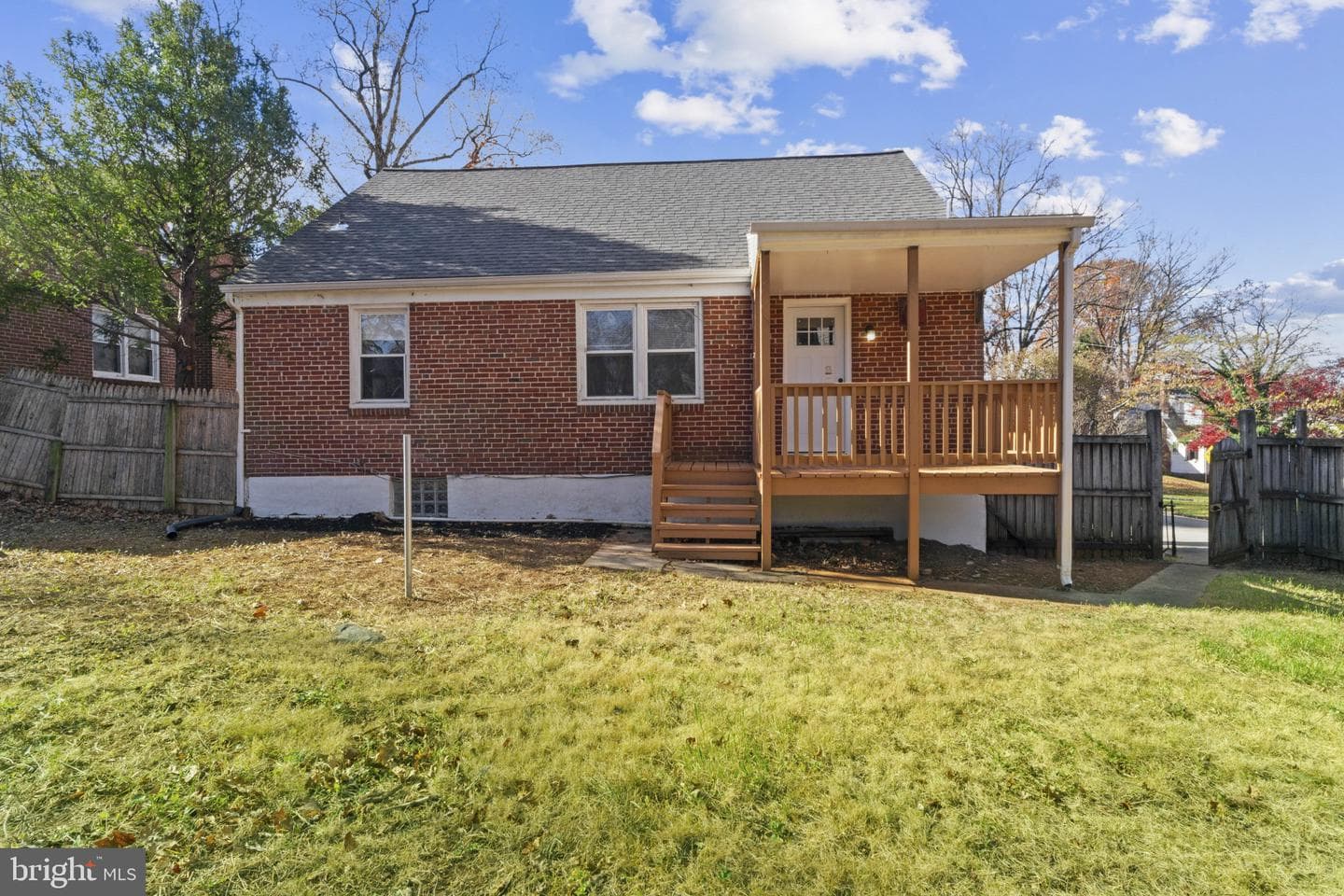 5709 Woodcrest Avenue photo 43