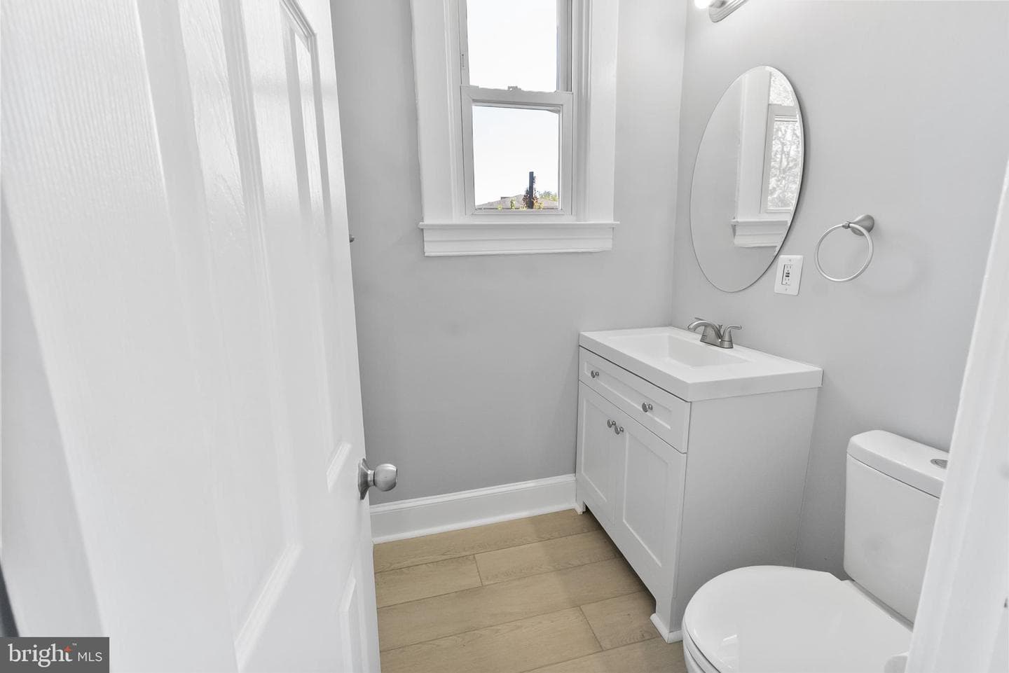 5211 Eugene Avenue photo 29
