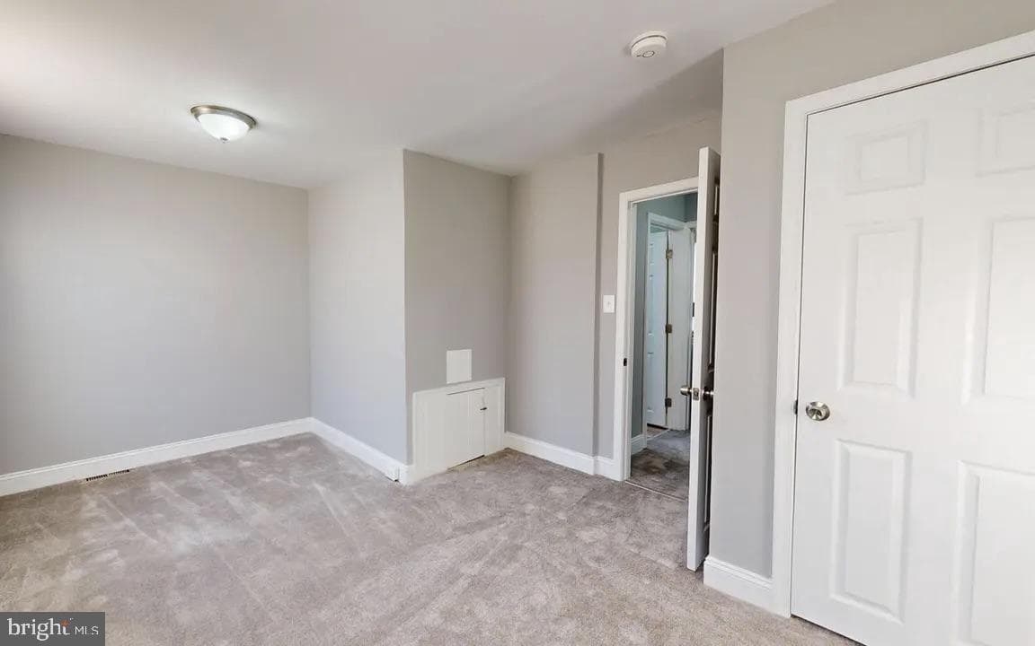 3325 Ravenwood Avenue photo 9