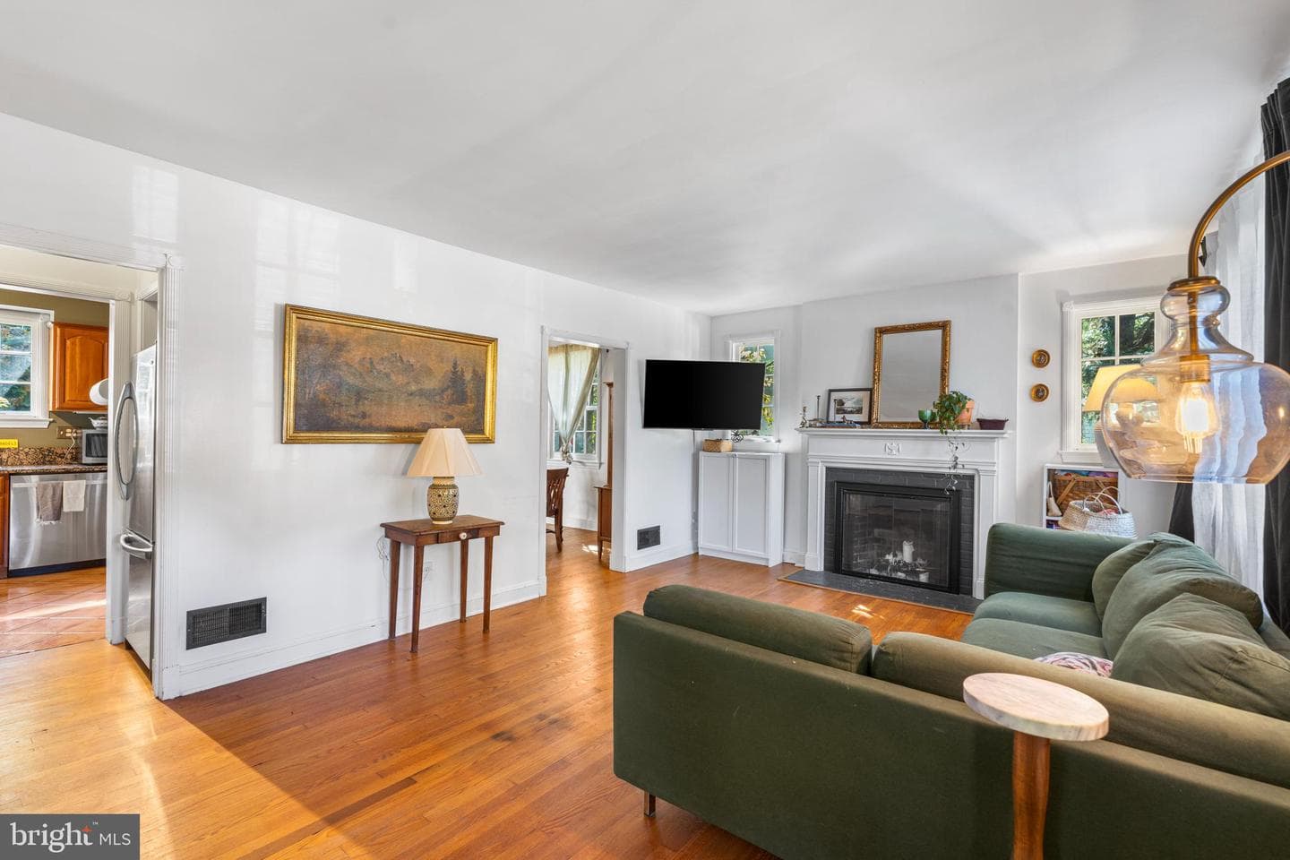 311 Woodbourne Avenue photo 10