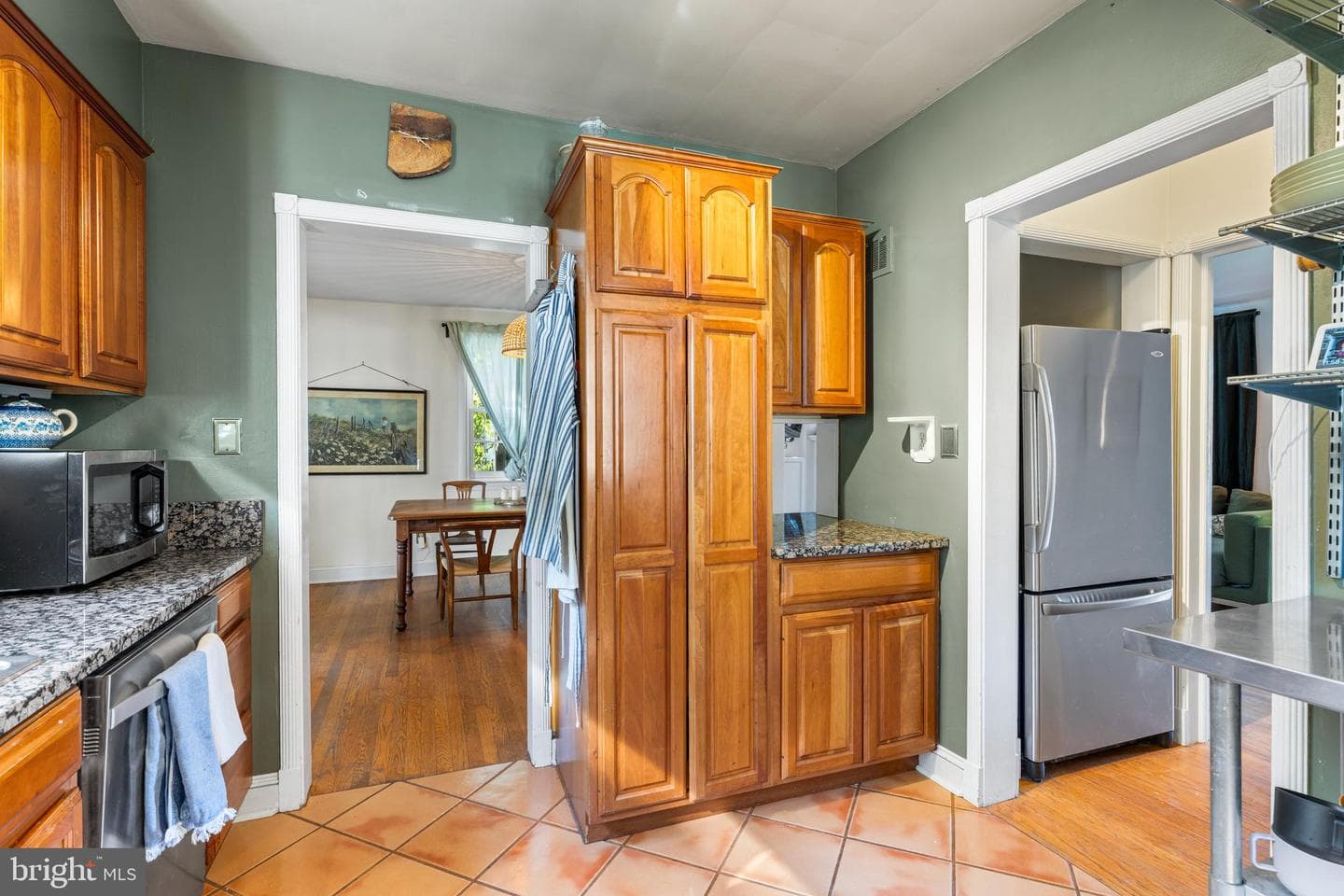 311 Woodbourne Avenue photo 14