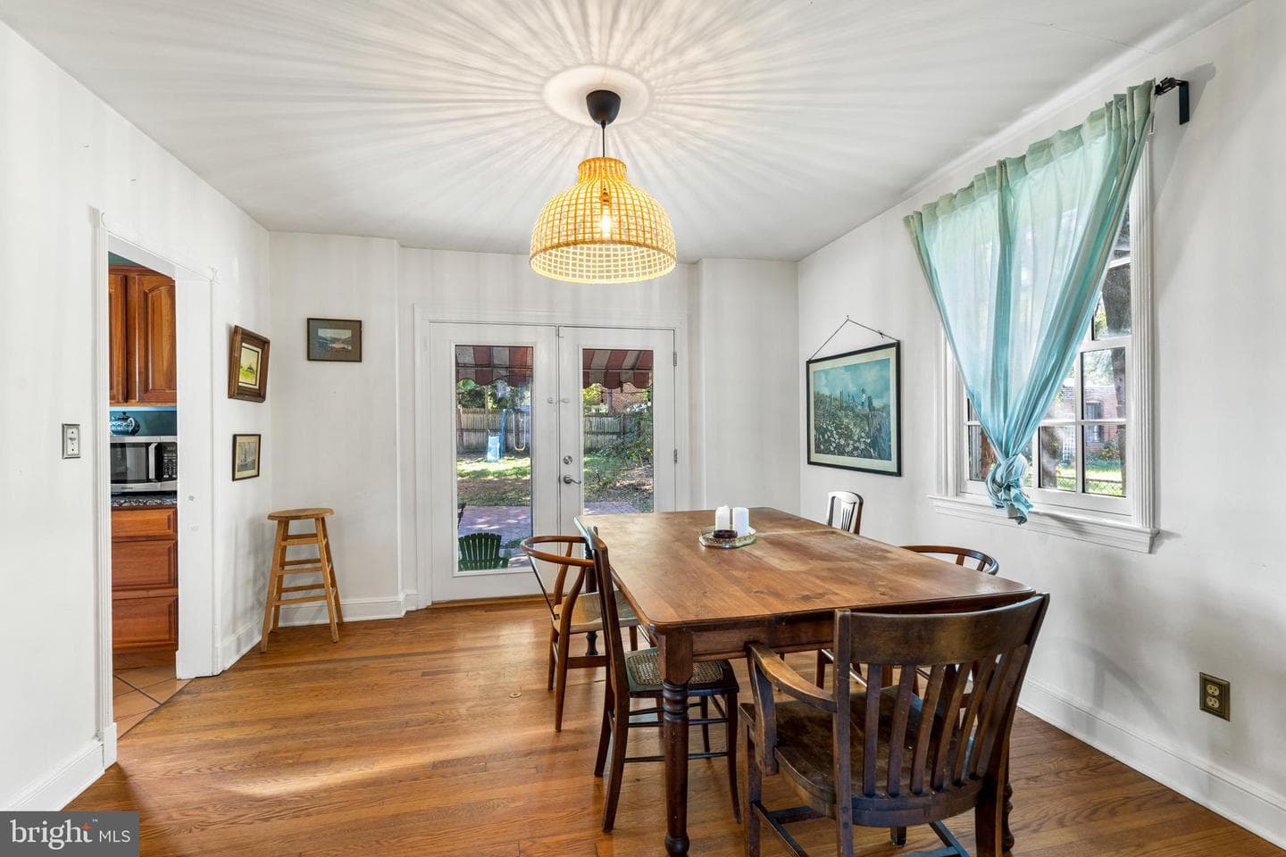 311 Woodbourne Avenue photo 4