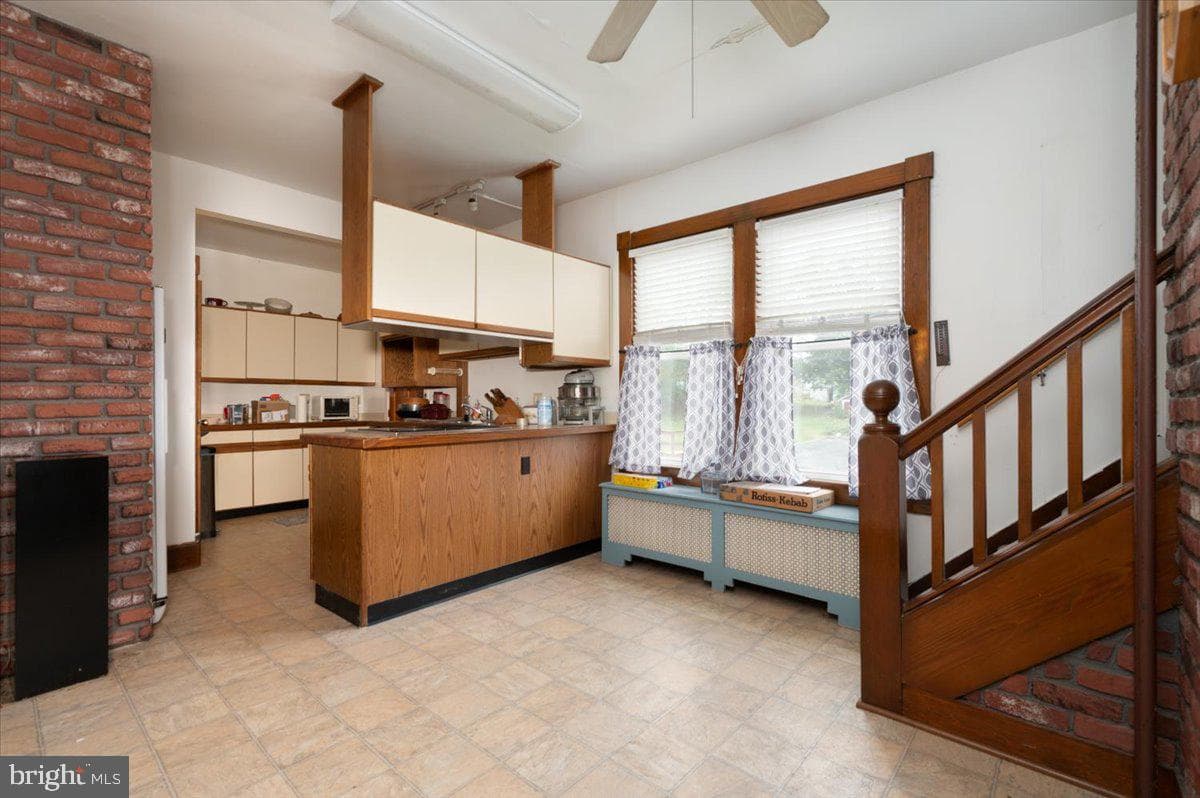 2500 Arbuton Avenue photo 14