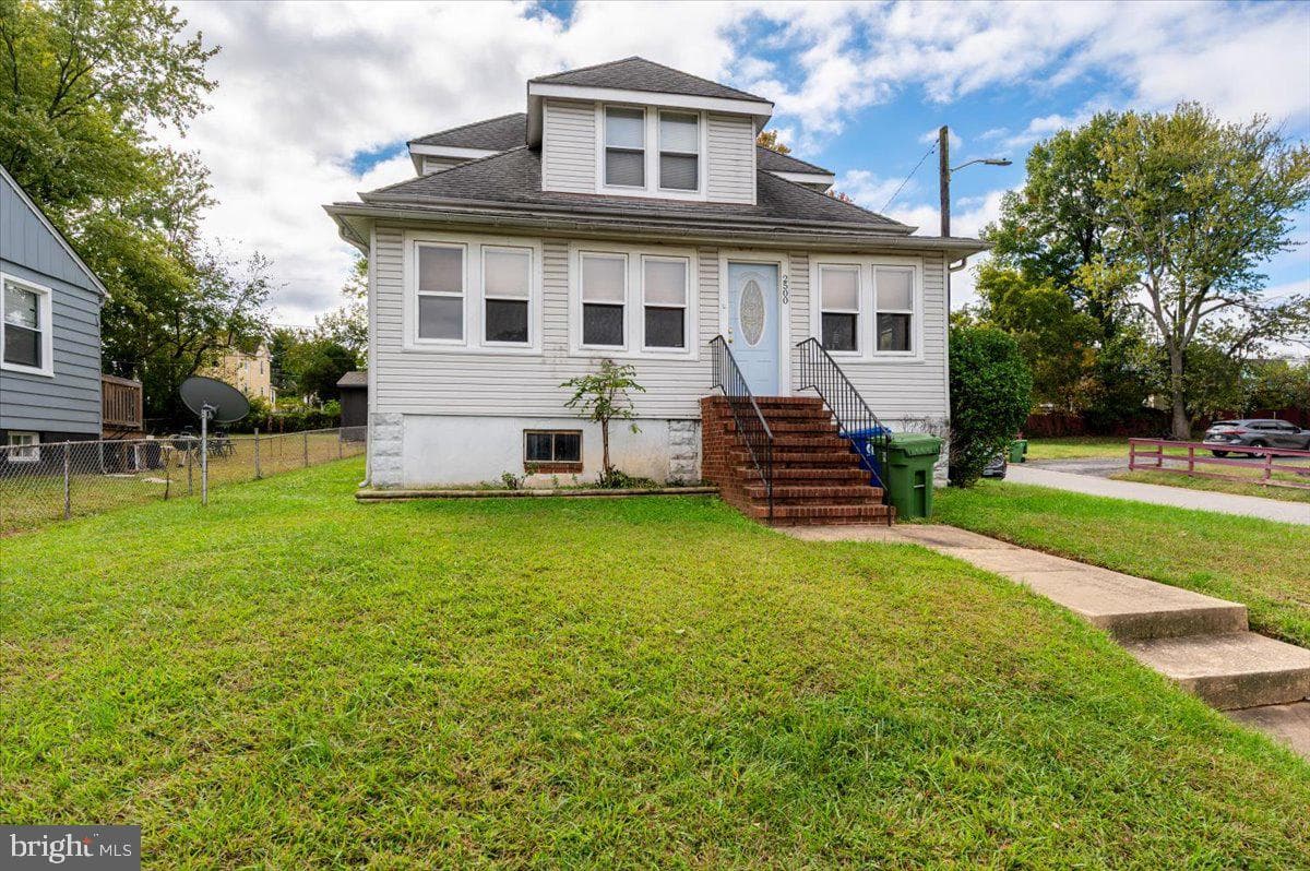2500 Arbuton Avenue photo 3