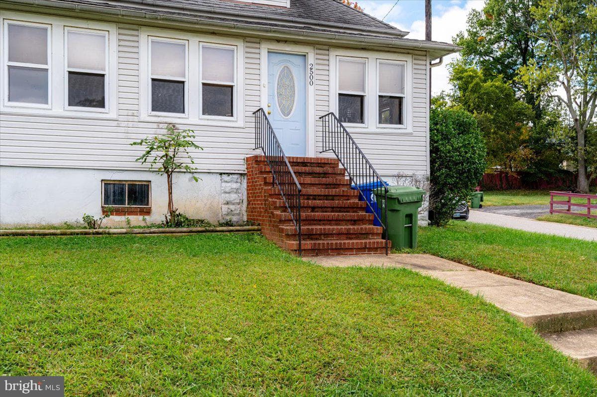 2500 Arbuton Avenue photo 6