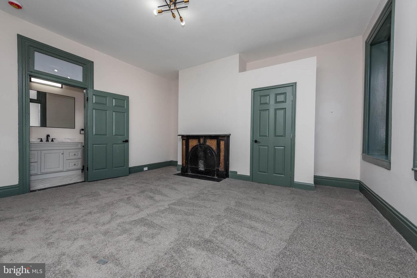 519 N Carrollton Avenue photo 16