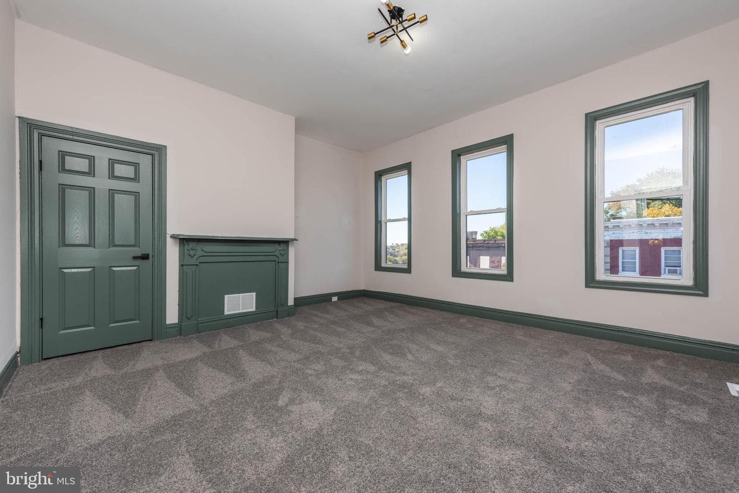 519 N Carrollton Avenue photo 24