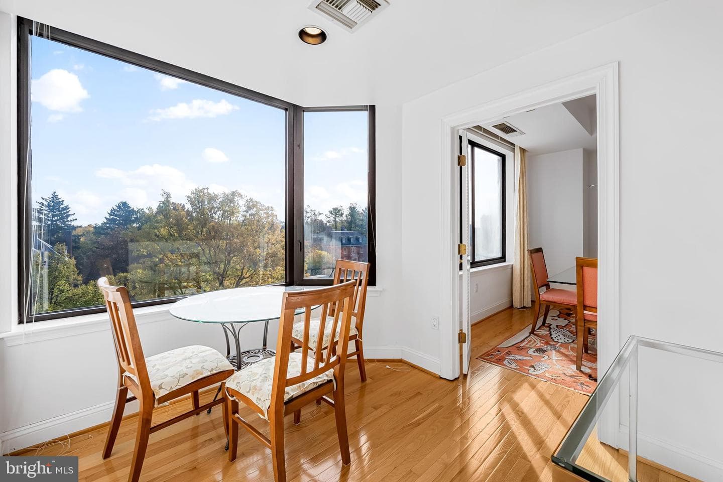 3704 N Charles Street N #406 photo 15