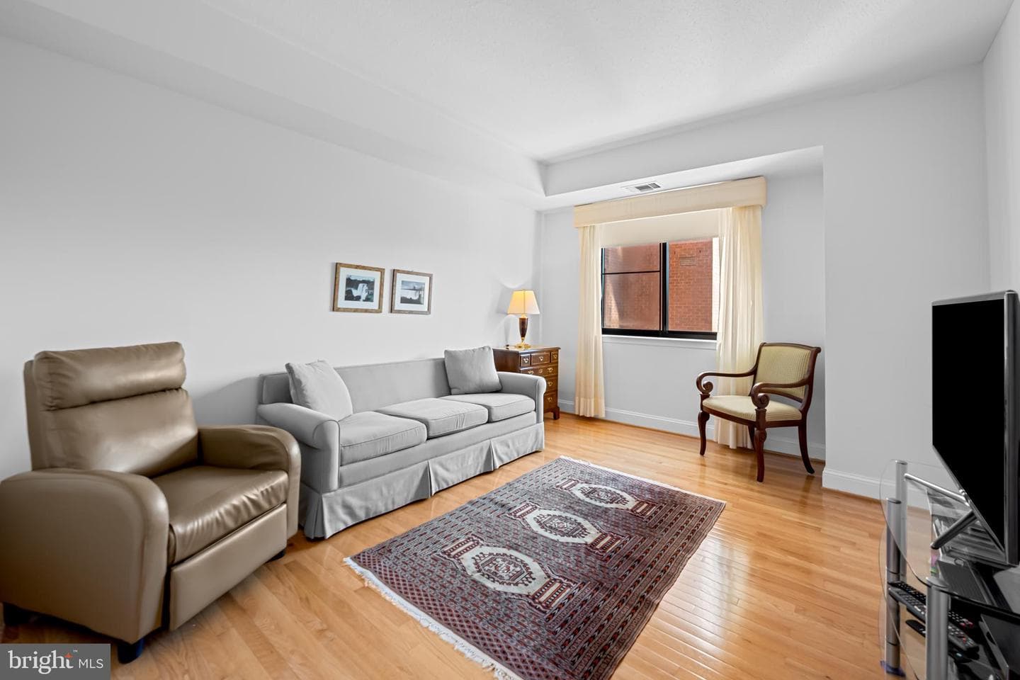 3704 N Charles Street N #406 photo 28