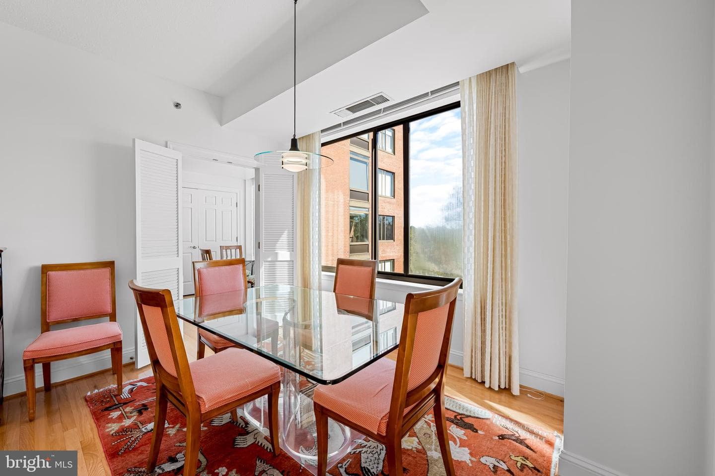 3704 N Charles Street N #406 photo 5