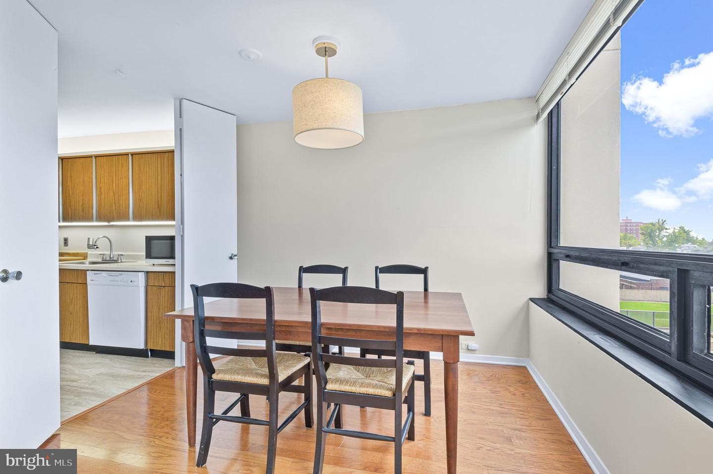 4000 N Charles Street #403 photo 13