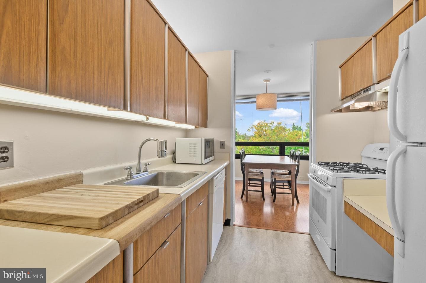 4000 N Charles Street #403 photo 16