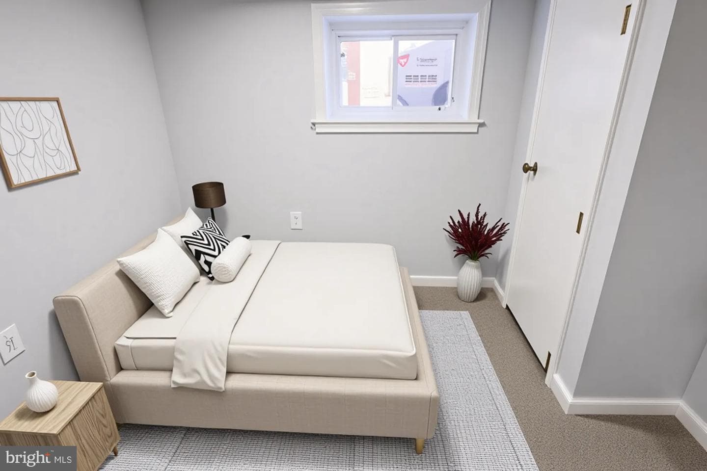 1318 N Spring Street photo 13