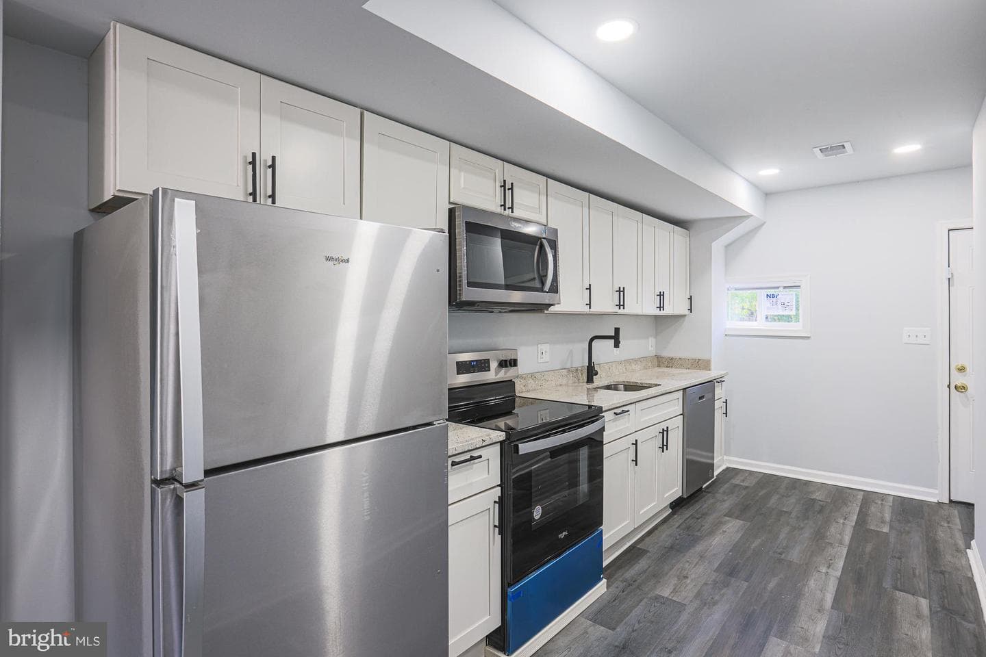 1318 N Spring Street photo 5