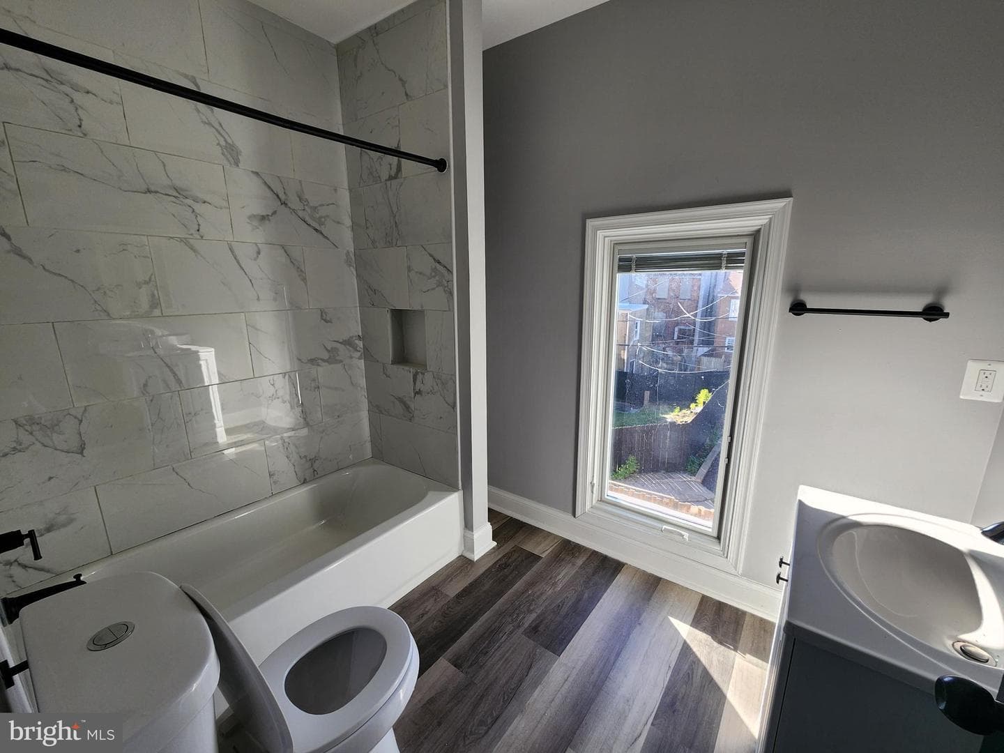 1008 N Eden Street photo 12