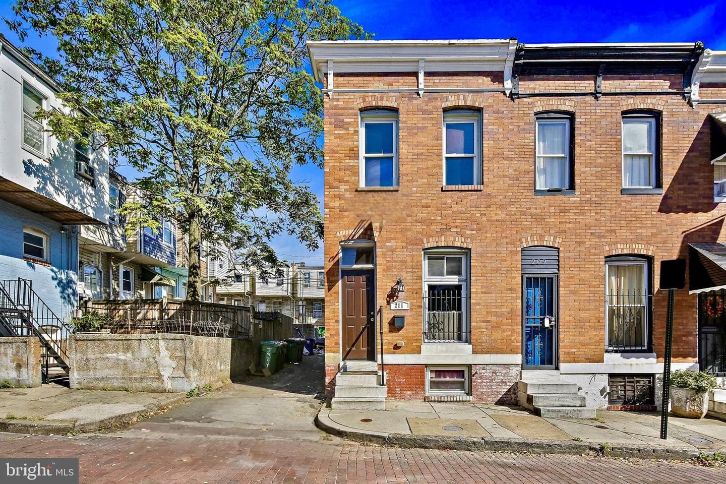 211 N Streeper Street photo 2