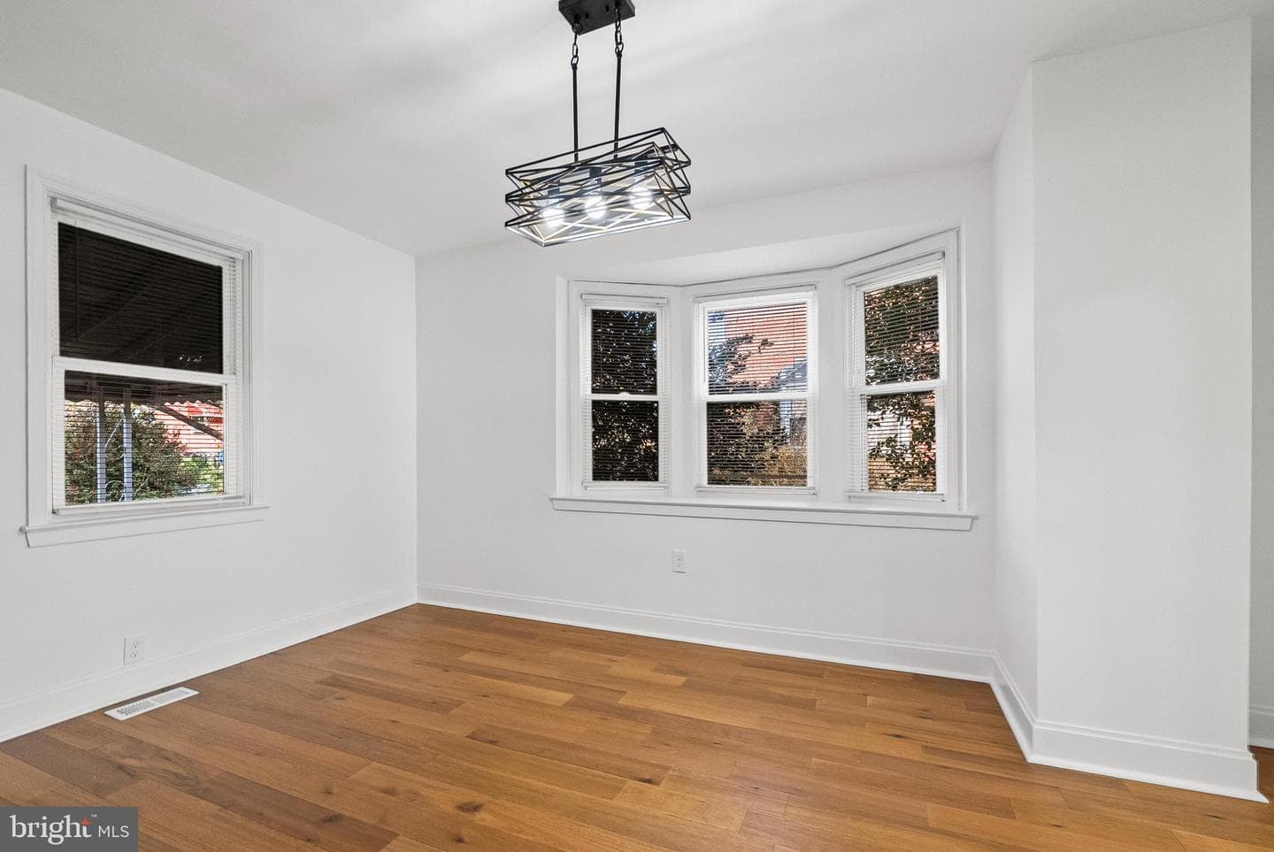 5814 Falkirk Road photo 5