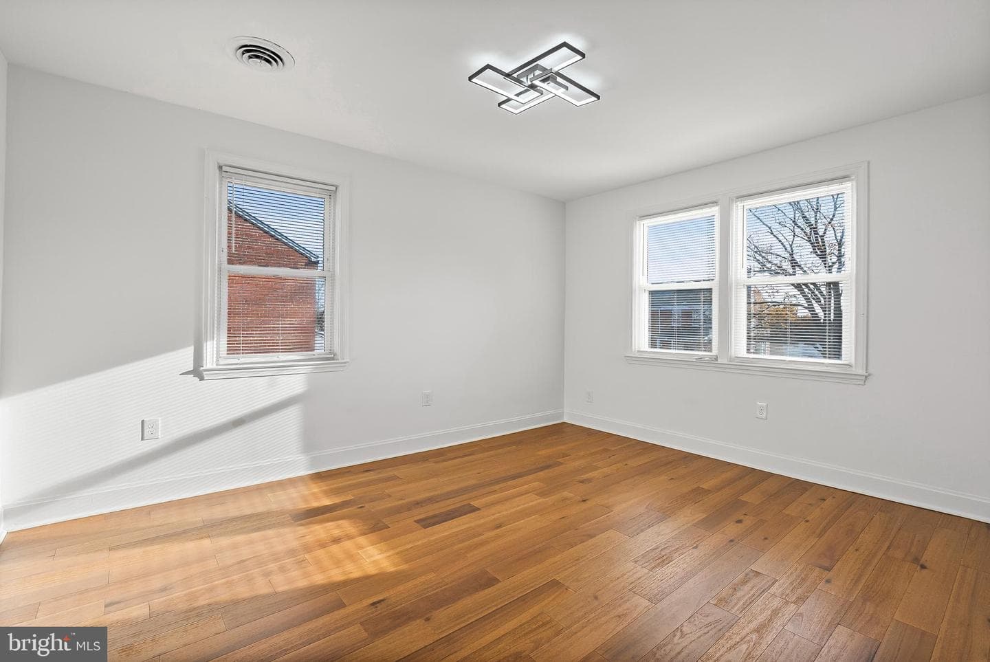 5814 Falkirk Road photo 9
