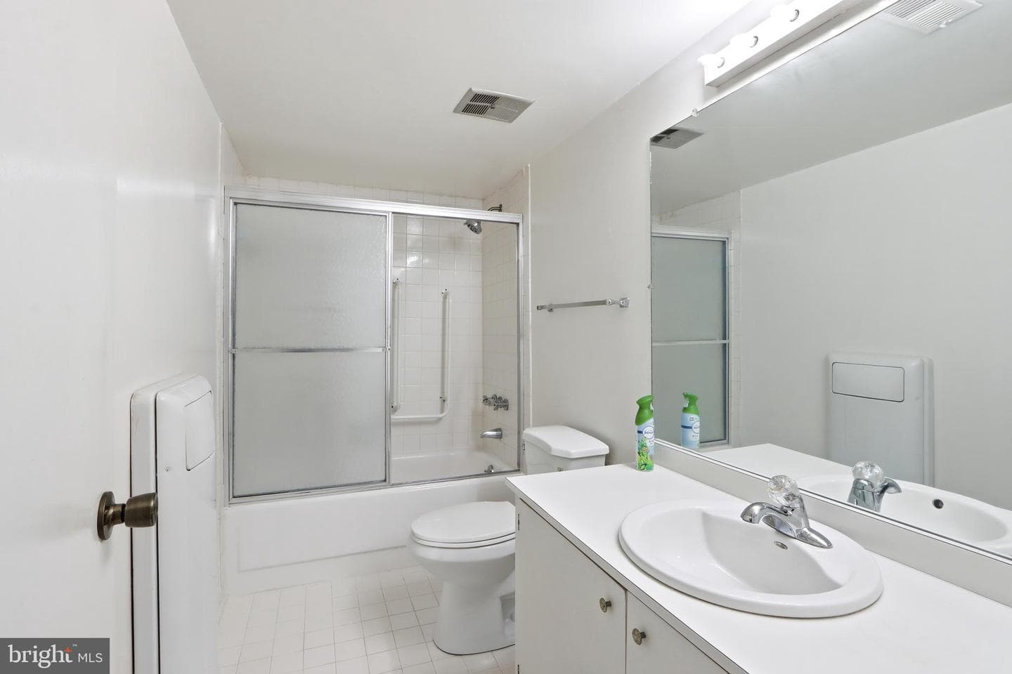 6317 Park Heights Avenue #404 photo 12