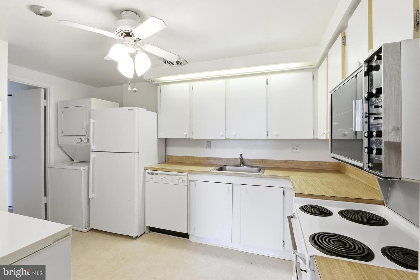 6317 Park Heights Avenue #404 photo 7
