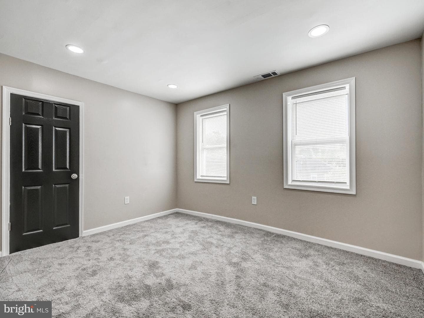 5009 Walther Avenue photo 28