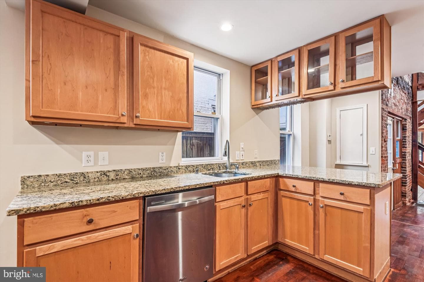 1293 William Street photo 15