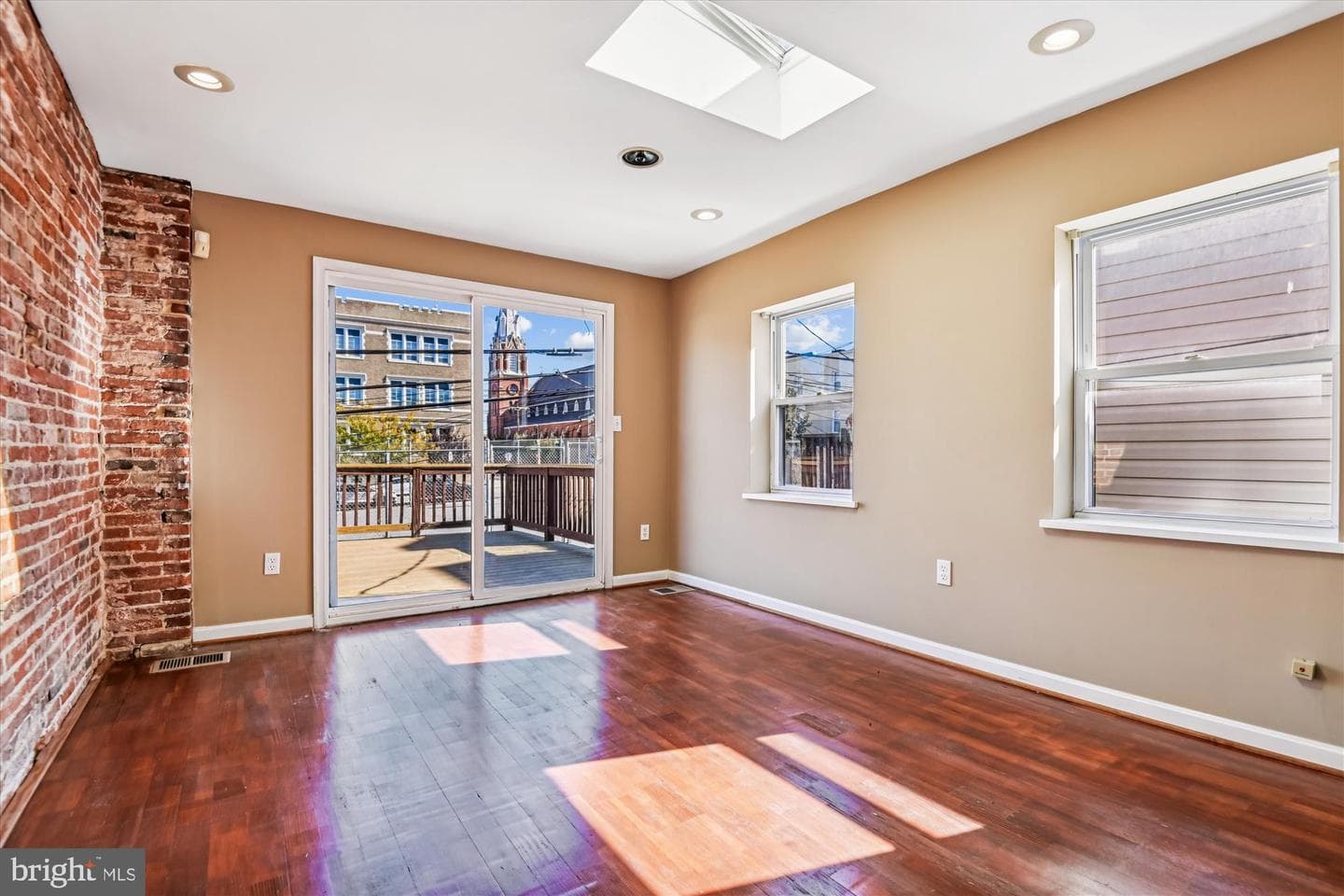 1293 William Street photo 21