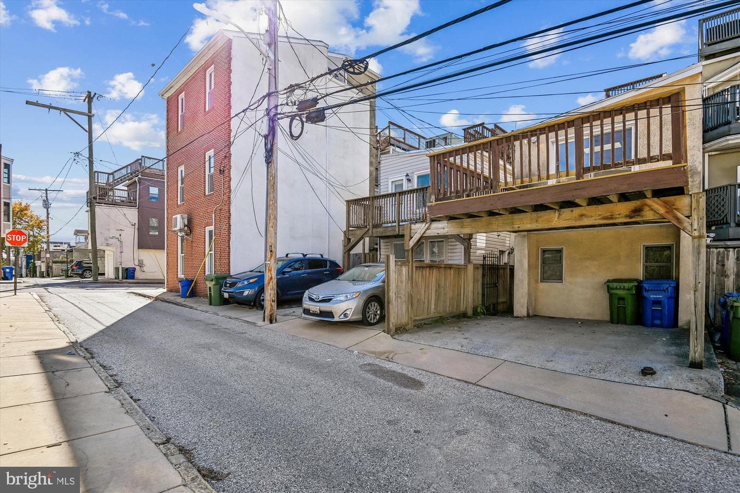 1293 William Street photo 3