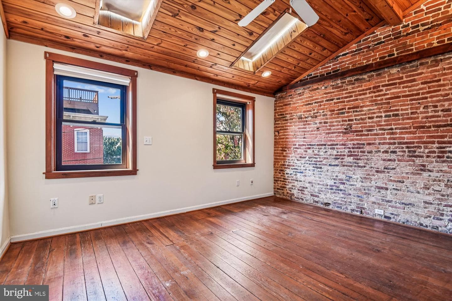 1293 William Street photo 37