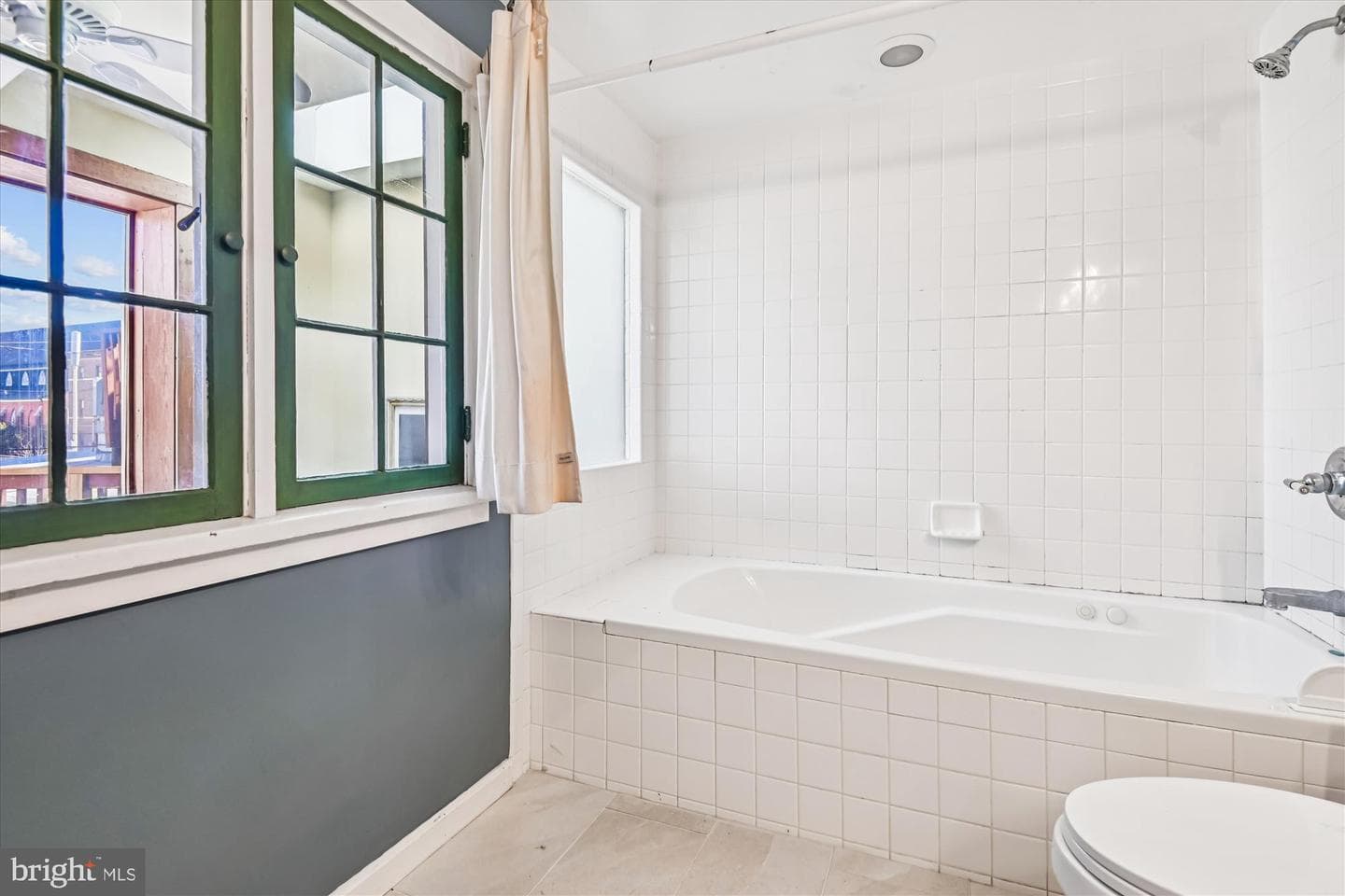 1293 William Street photo 42