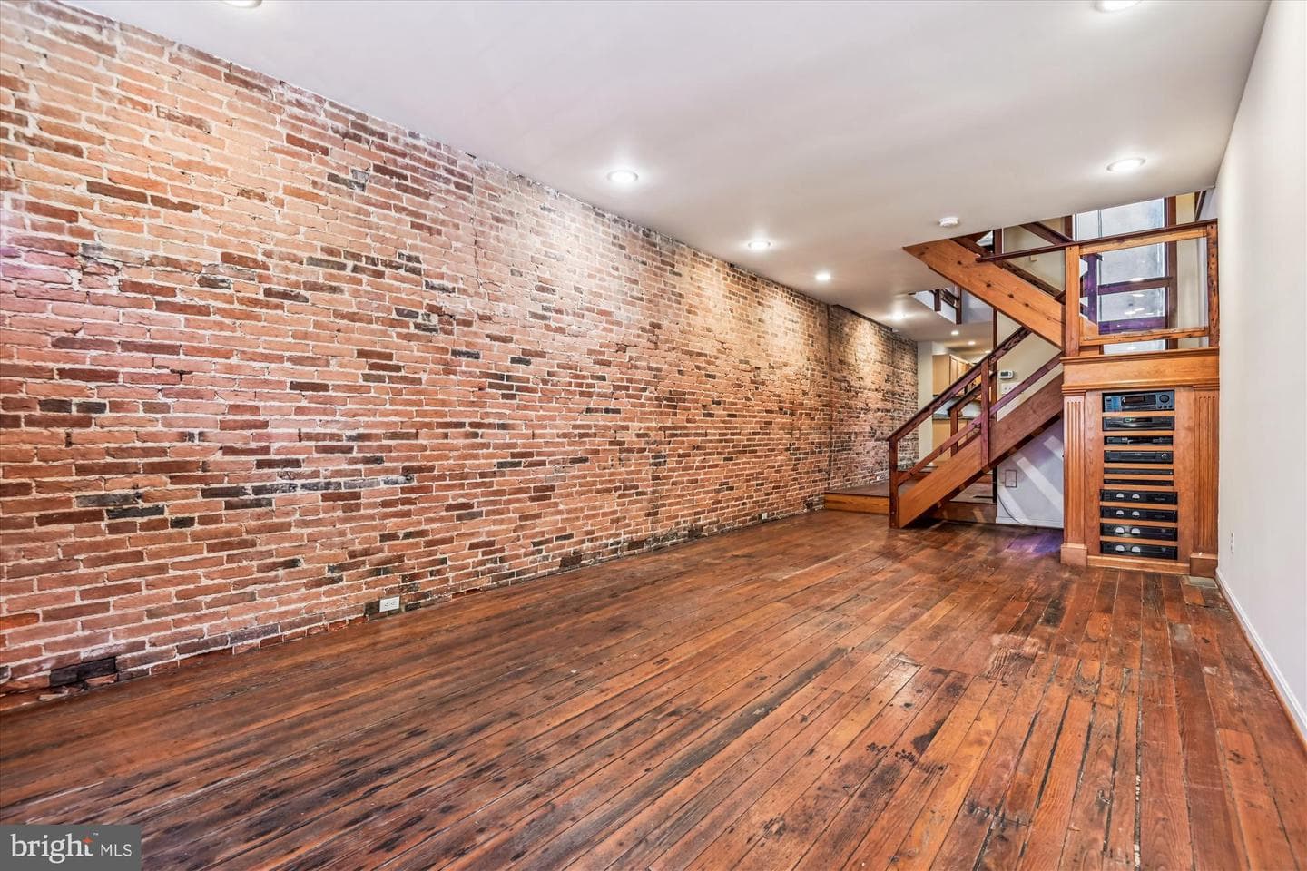 1293 William Street photo 8