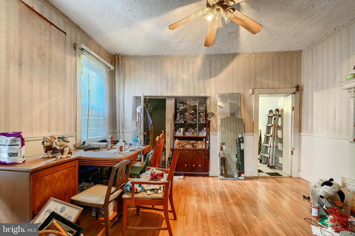 3819 Park Heights Avenue photo 9