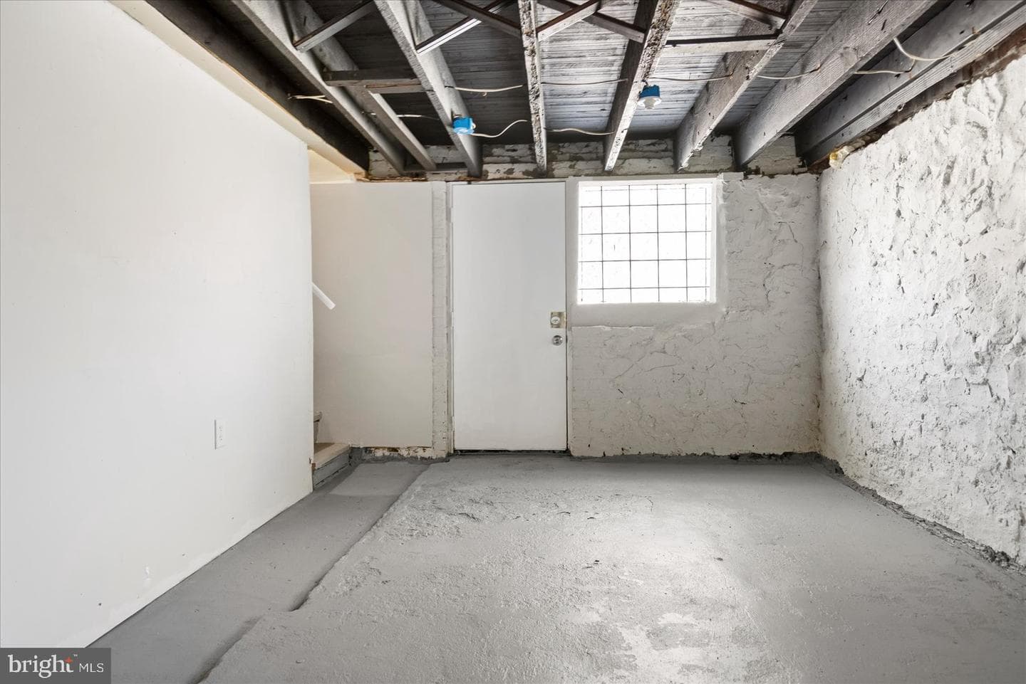 626 N Edgewood Street photo 38