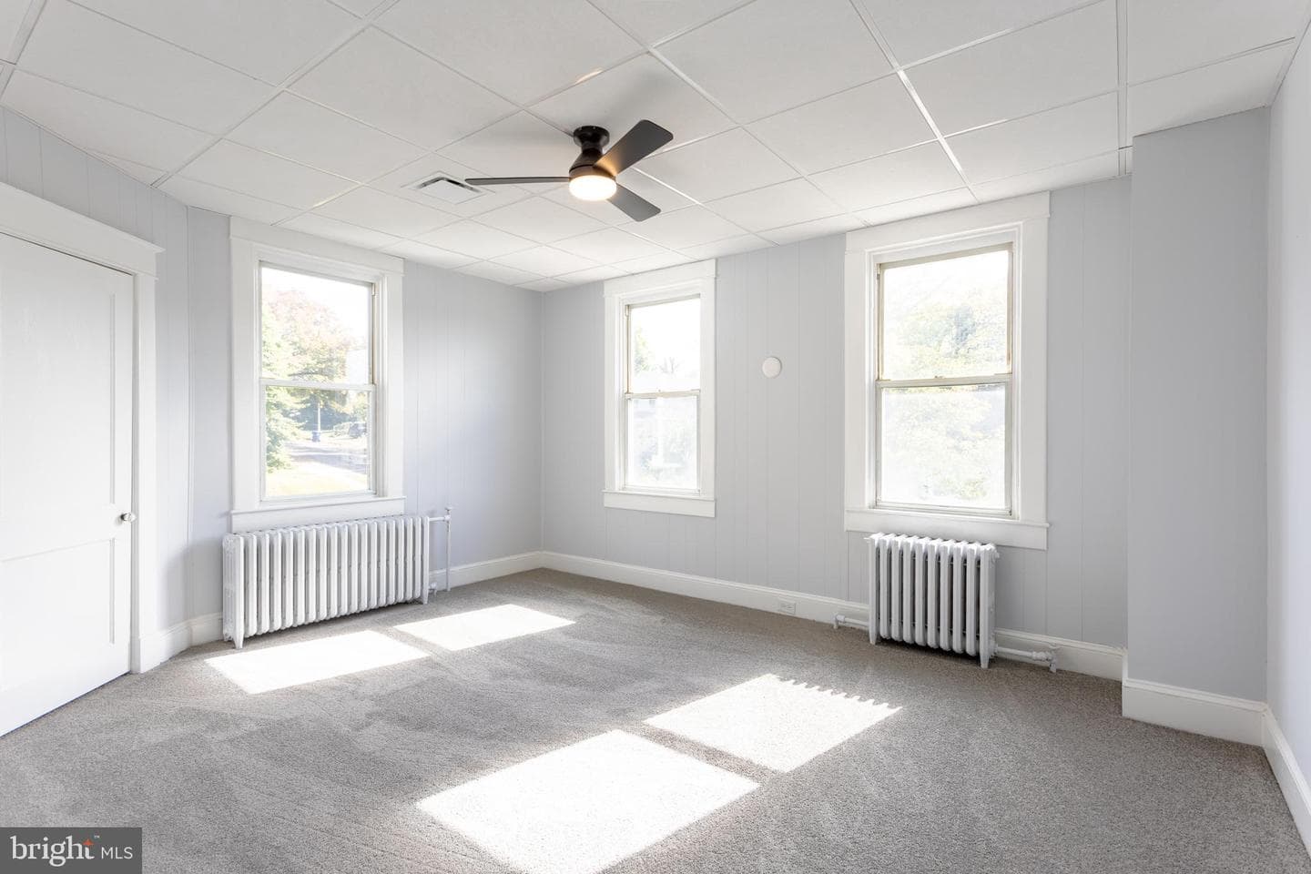 5006 Anthony Avenue photo 30