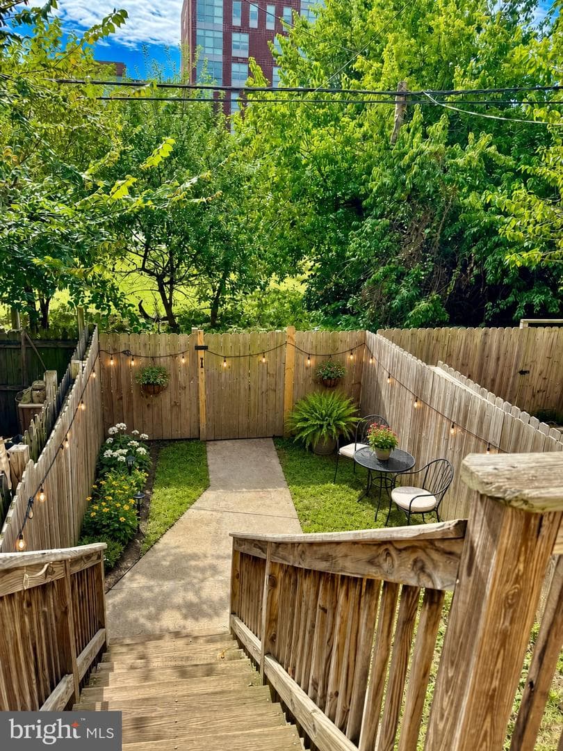 1019 W Fayette Street photo 37