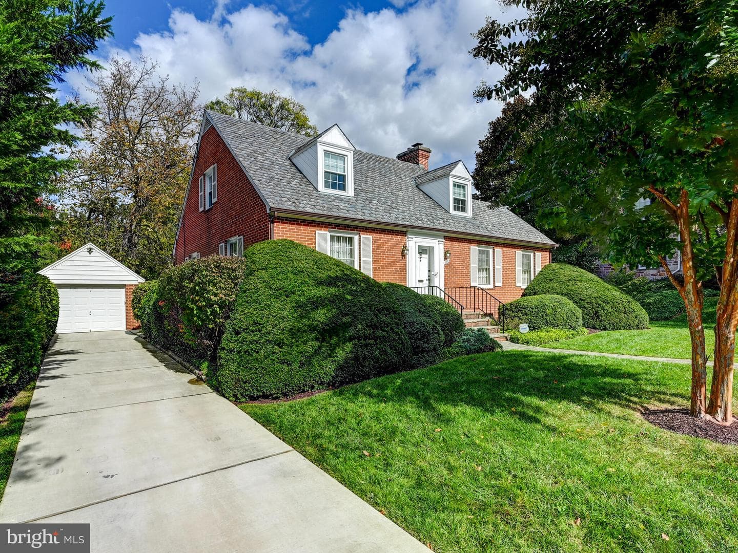 116 Castlewood Road photo 3