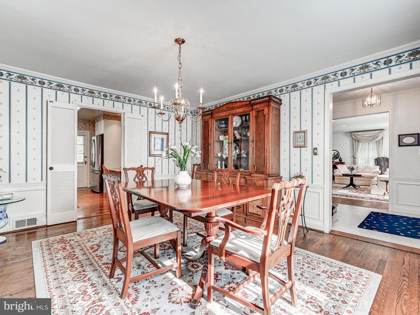 116 Castlewood Road photo 9