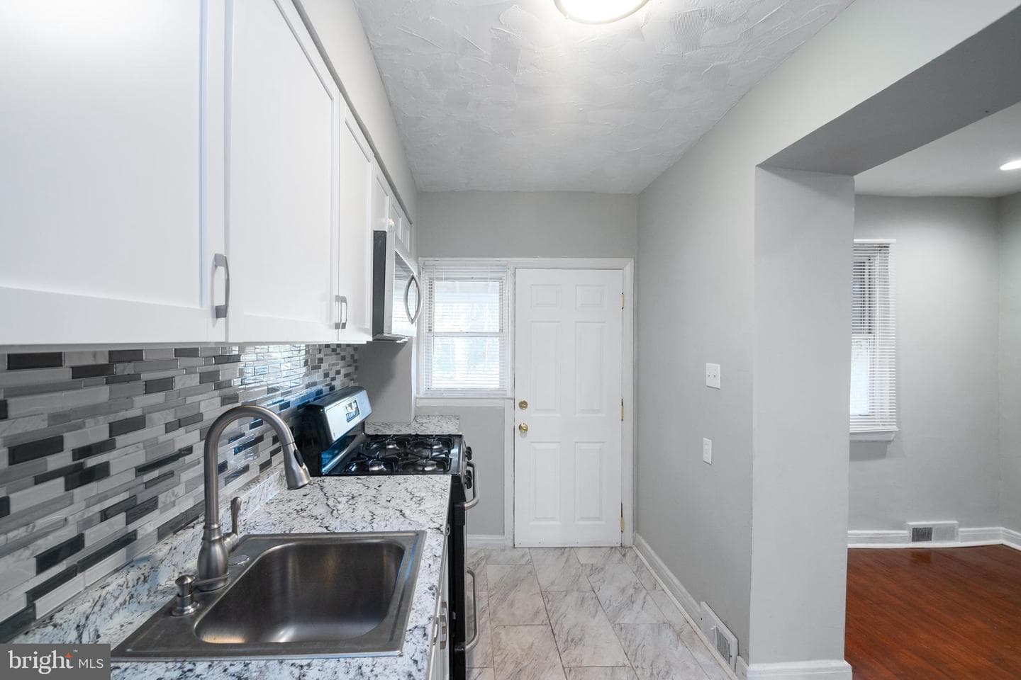 48 Hillvale Road photo 11