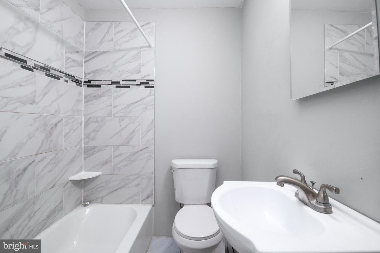 48 Hillvale Road photo 18