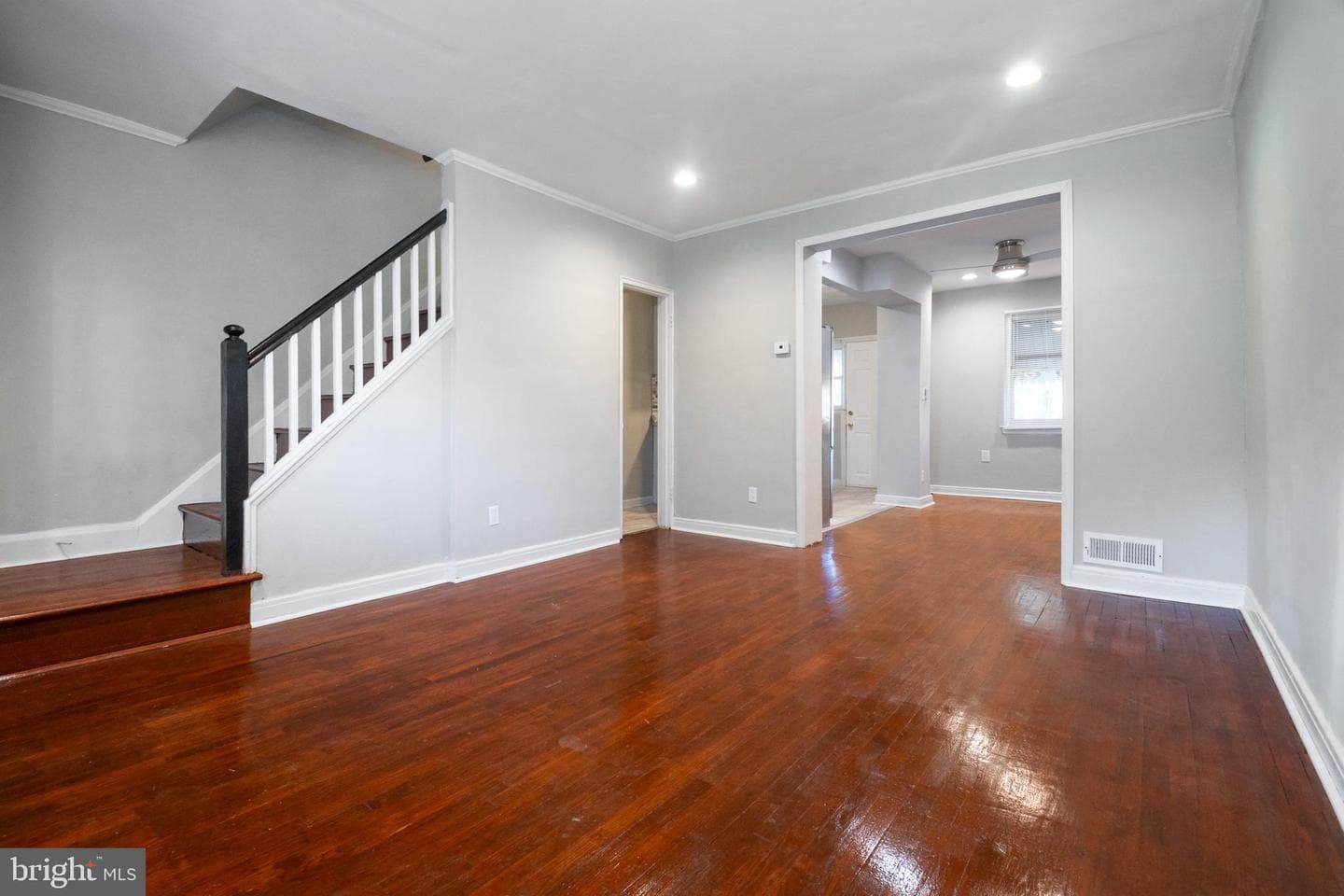 48 Hillvale Road photo 5