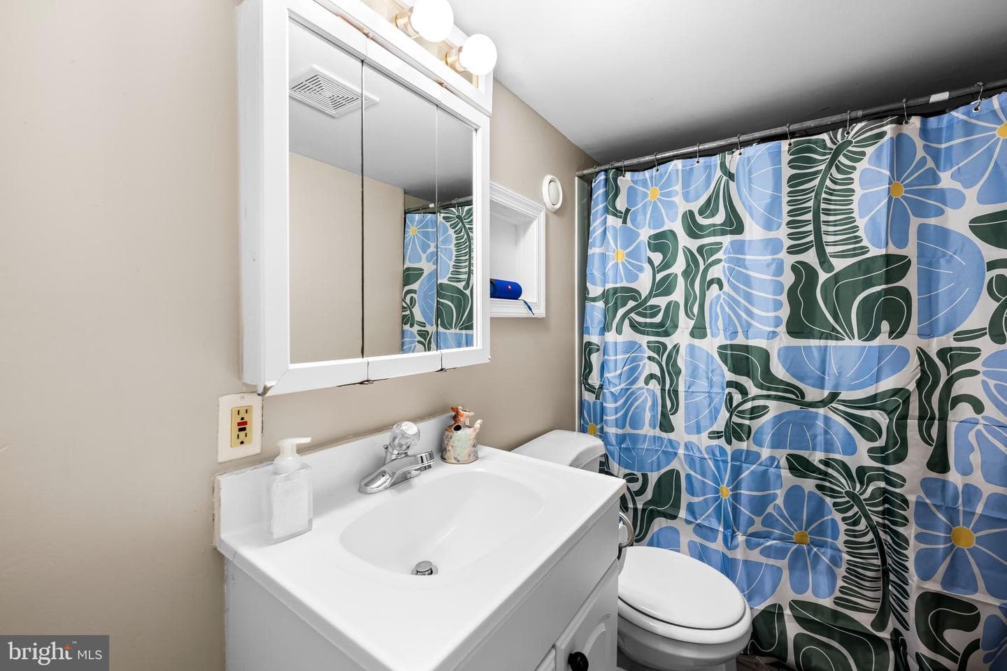 3432 Roland Avenue photo 25
