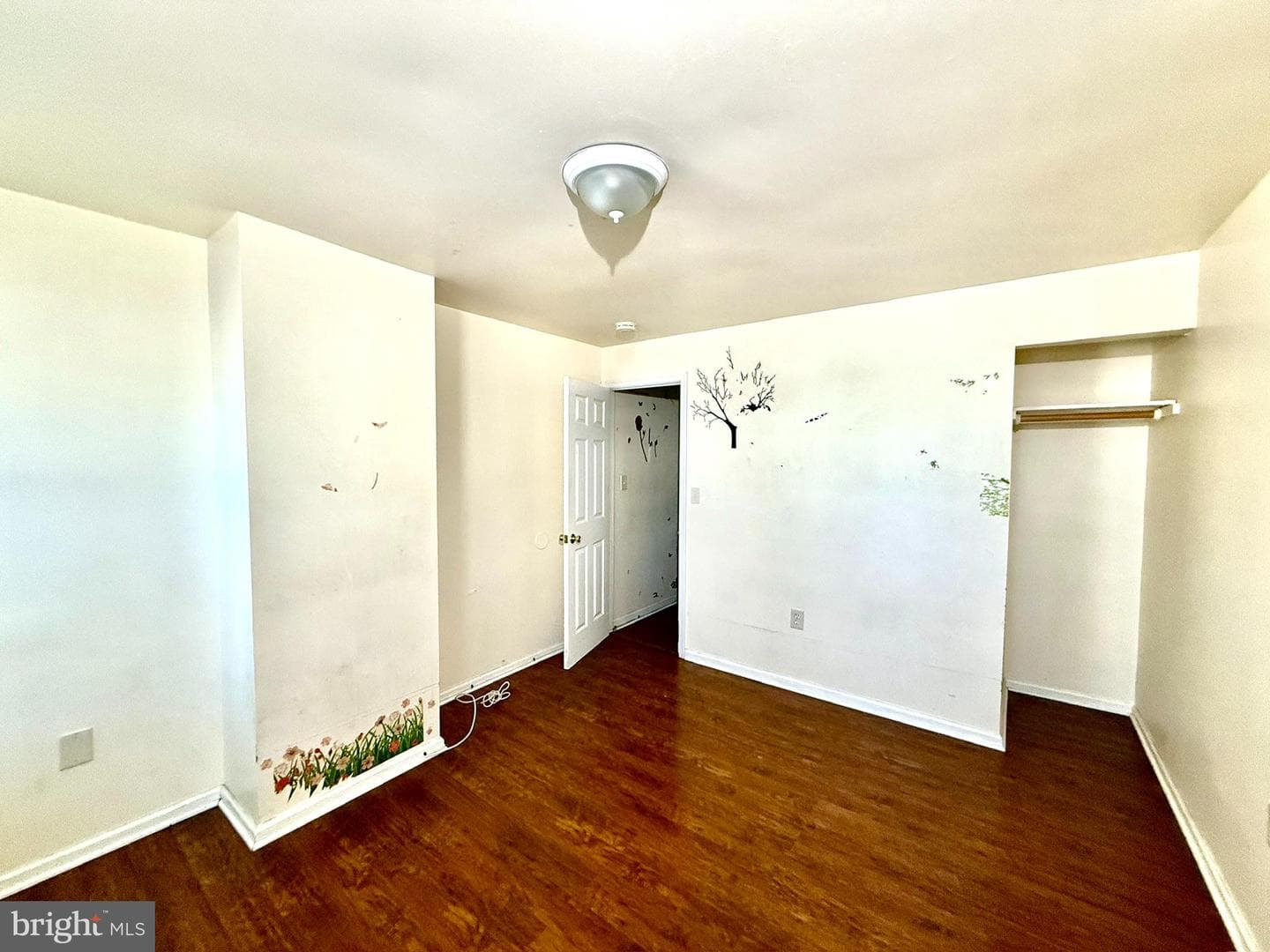 340 S Calhoun Street photo 7