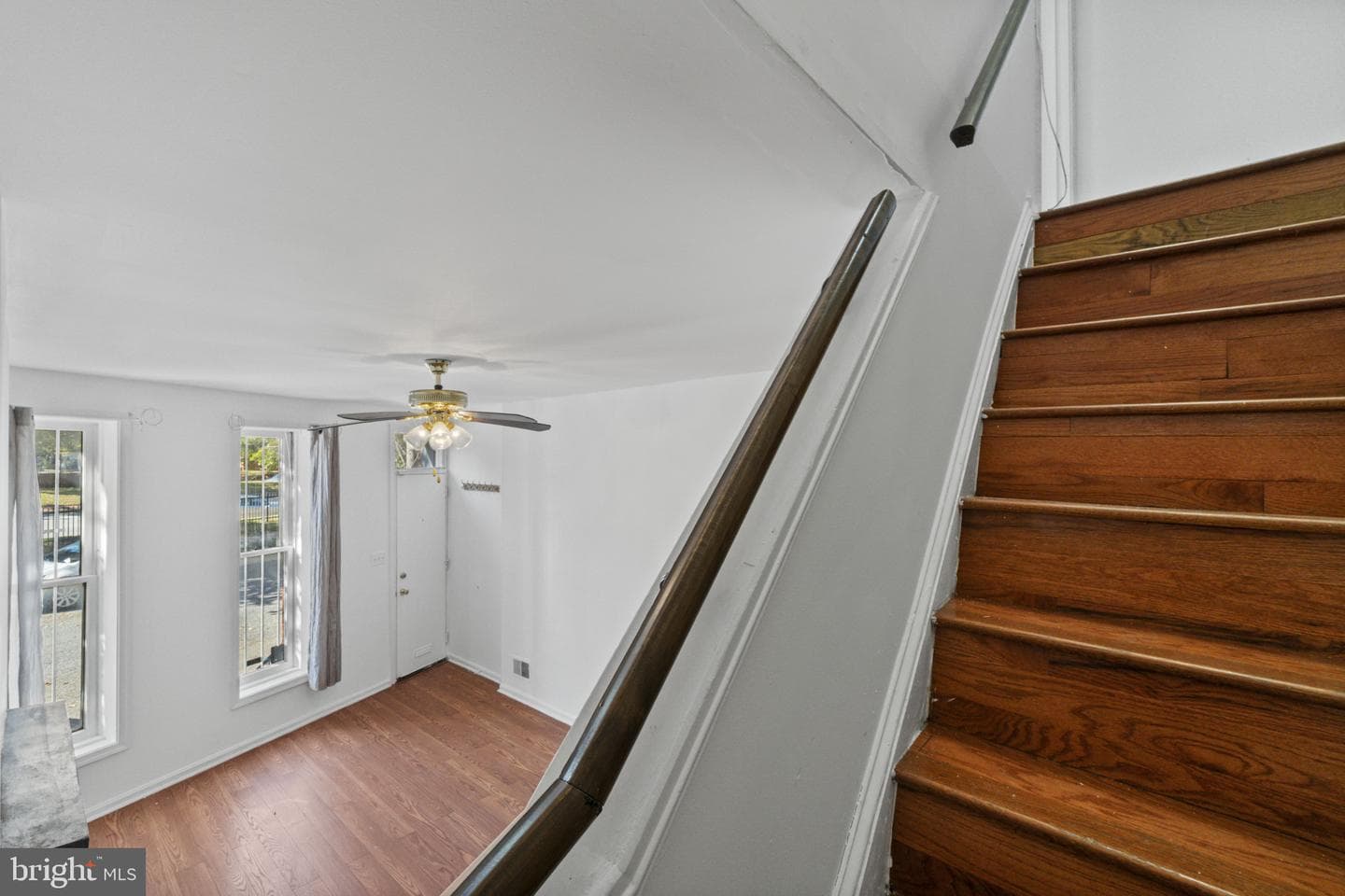 311 Fremont Avenue S photo 18