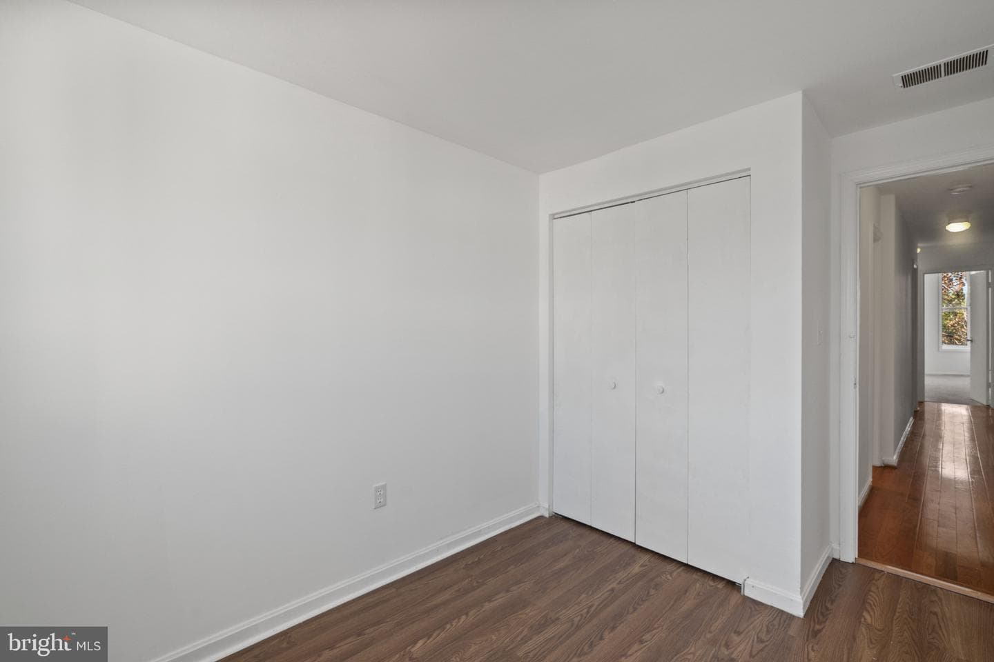 311 Fremont Avenue S photo 26