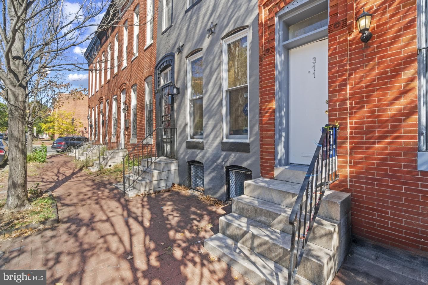 311 Fremont Avenue S photo 3
