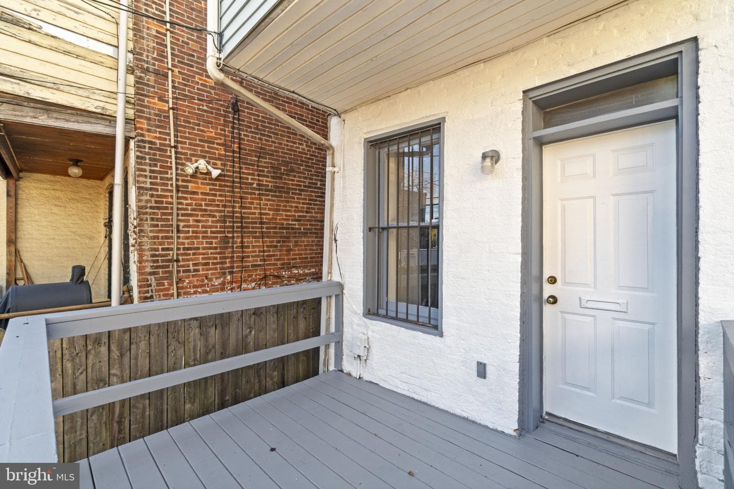 311 Fremont Avenue S photo 8