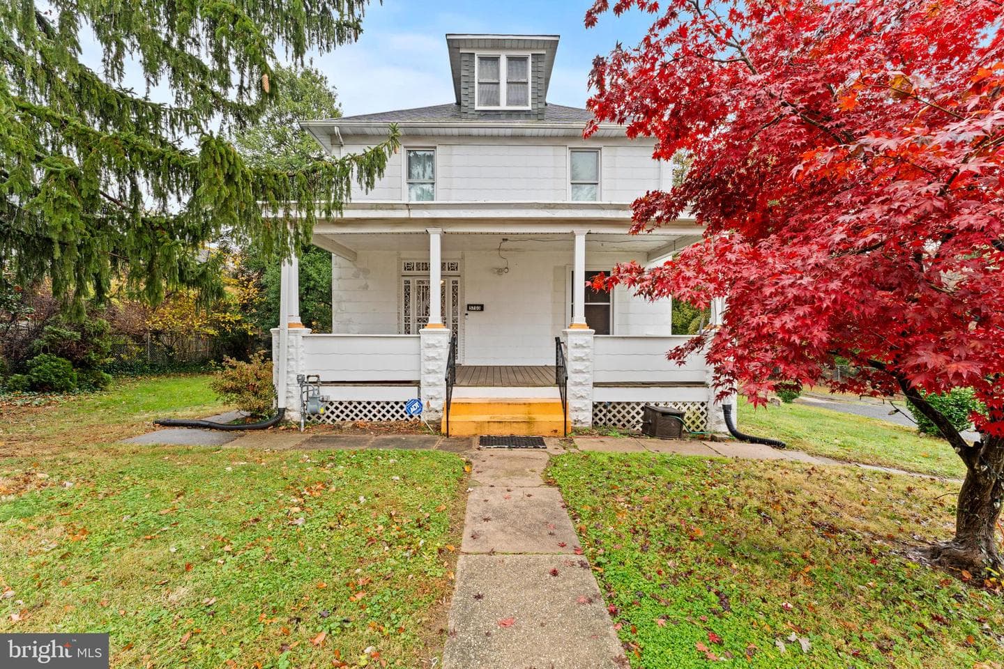 5703 Seymour Avenue photo 2