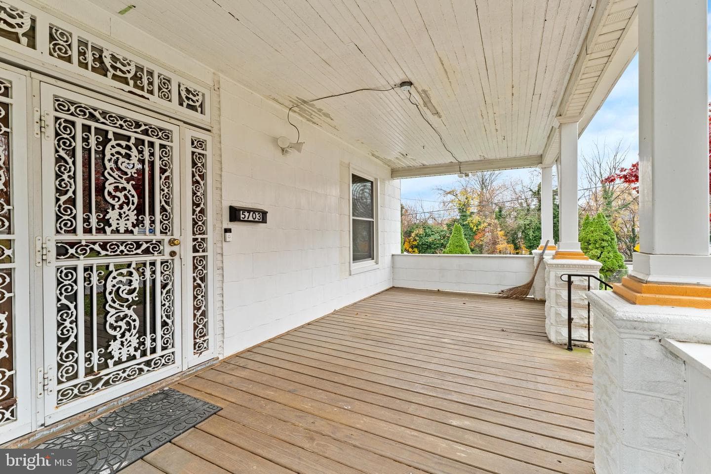 5703 Seymour Avenue photo 33