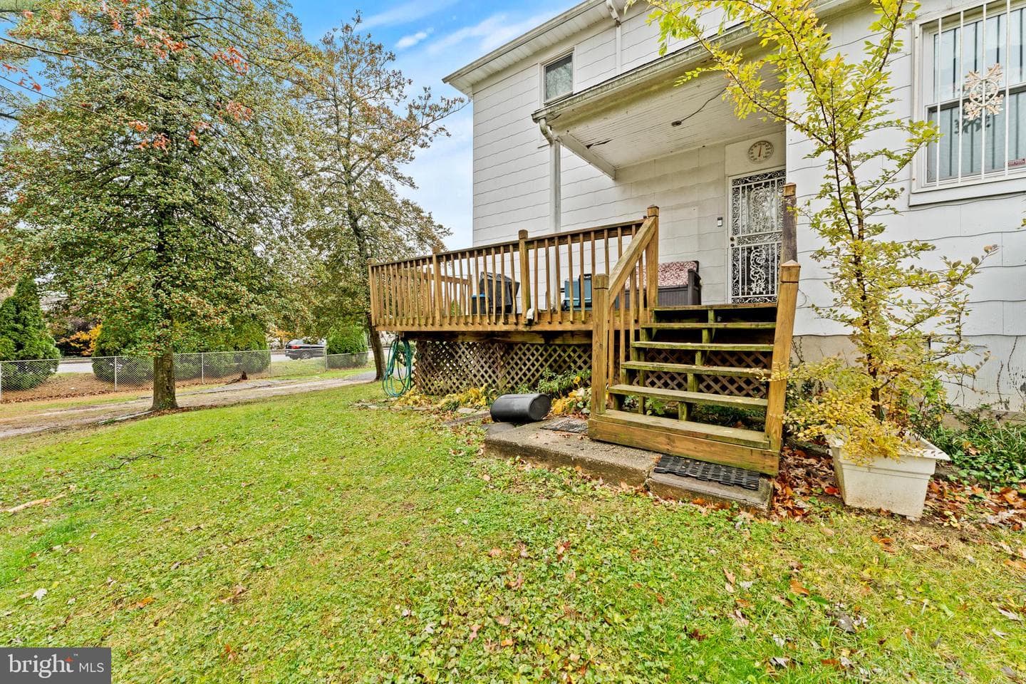 5703 Seymour Avenue photo 36