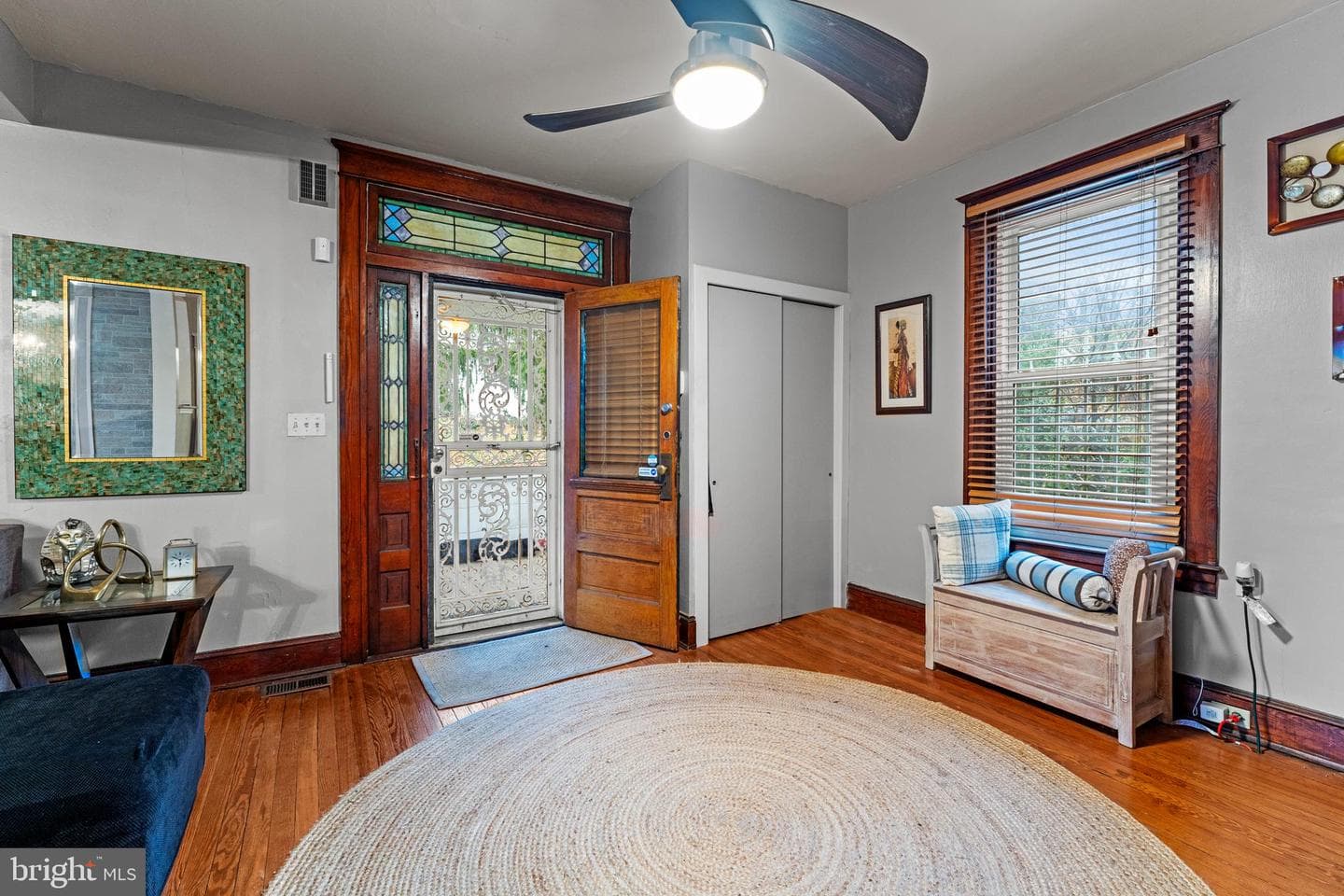 5703 Seymour Avenue photo 8